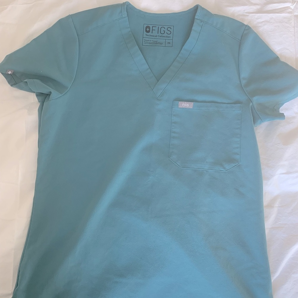FIGS Catarina Scrub Top in Hydrogreen XS